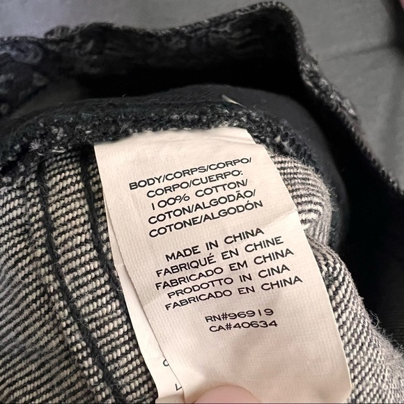 MARC JACOBS Lace Denim Mini Skirt In Black Lace Size 30 - Picture 10 of 11